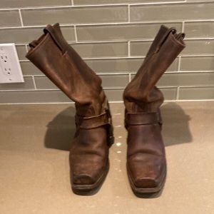 Frye Harness 12R Boot/Size 8.5/Tan Crazy Horse leather
